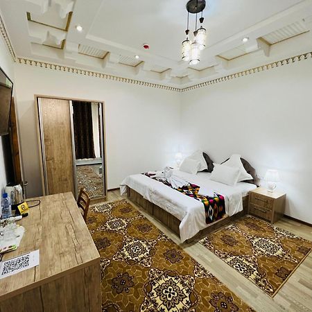Lola Boutique Hotel Бухара Екстериор снимка