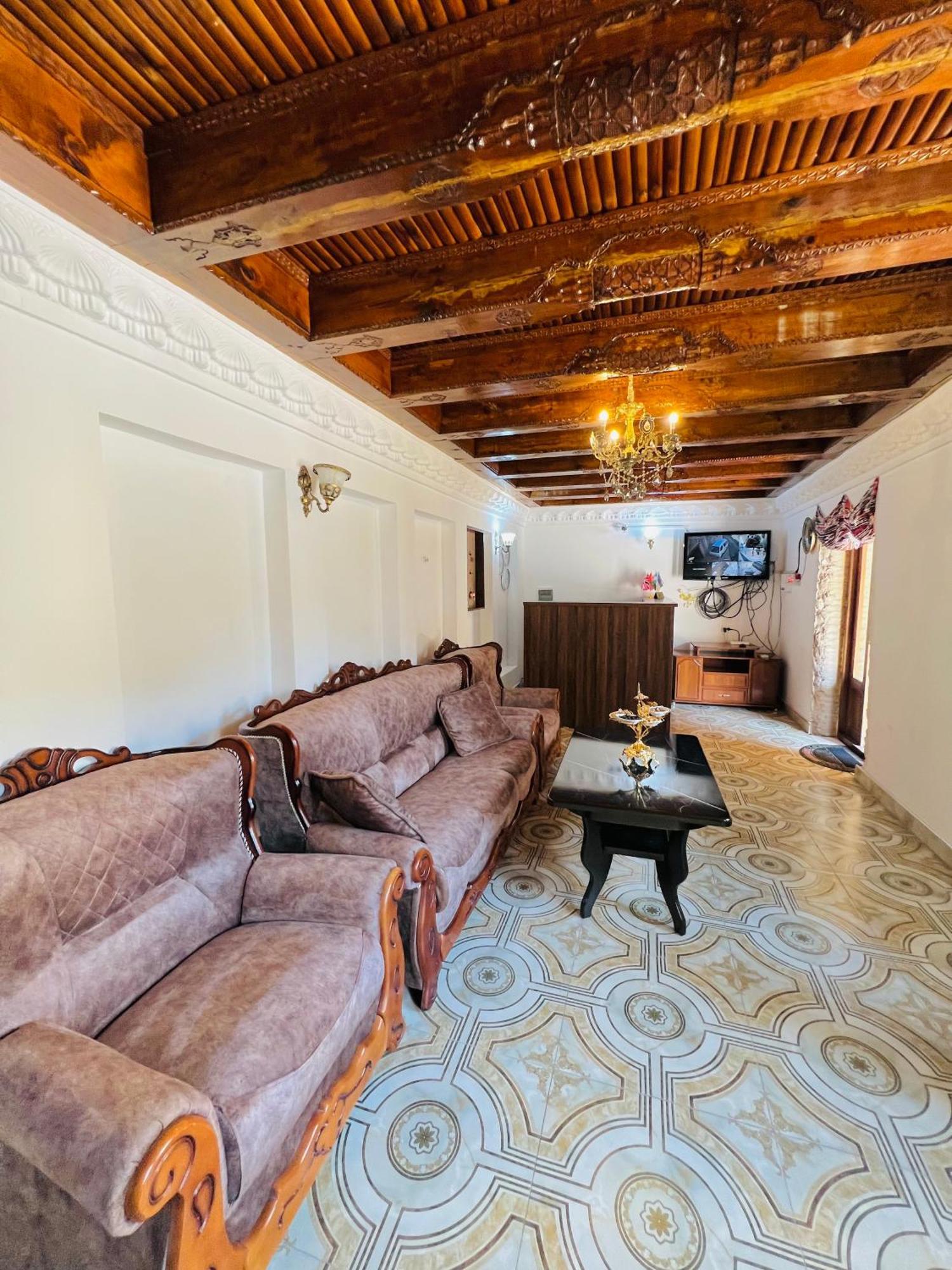 Lola Boutique Hotel Бухара Екстериор снимка