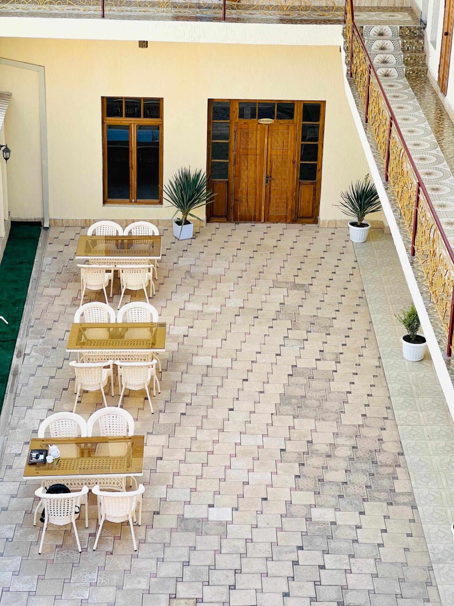 Lola Boutique Hotel Бухара Екстериор снимка